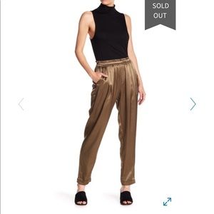 Splendid Brand Paperbag Pants Color Olive NWT!